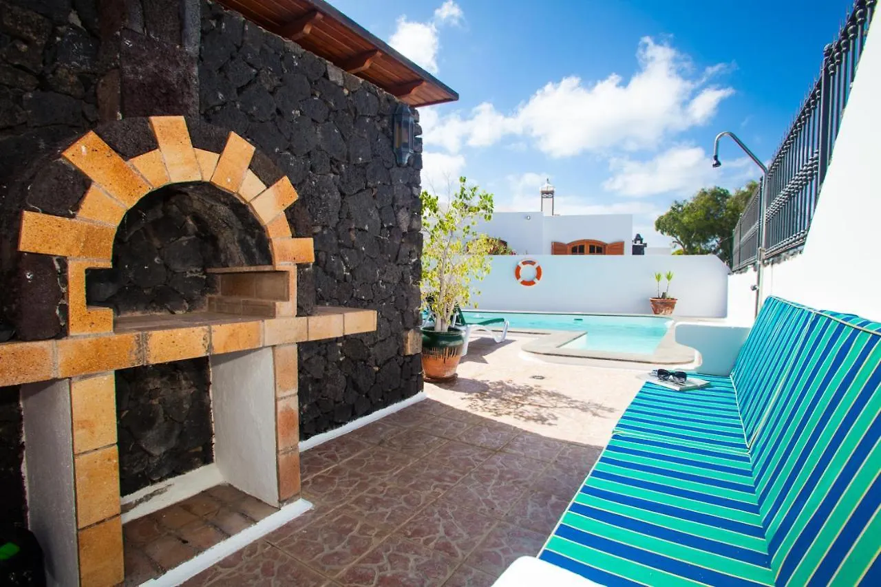 Alizuth Villa Puerto del Carmen  0*, Puerto del Carmen (Lanzarote)