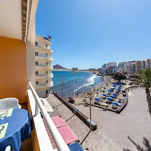 https://the-triskel-apt-by-medano4you.adeje-hotels.com